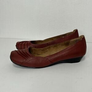 Yuu Franca Women's Red Faux Leather Shoes Sz 11 M Square toe